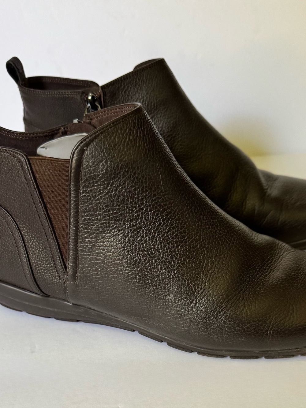 Easy Spirit Women's 11W Ankle Boots Brown Aleena Round Toe Casual Booties Zipper